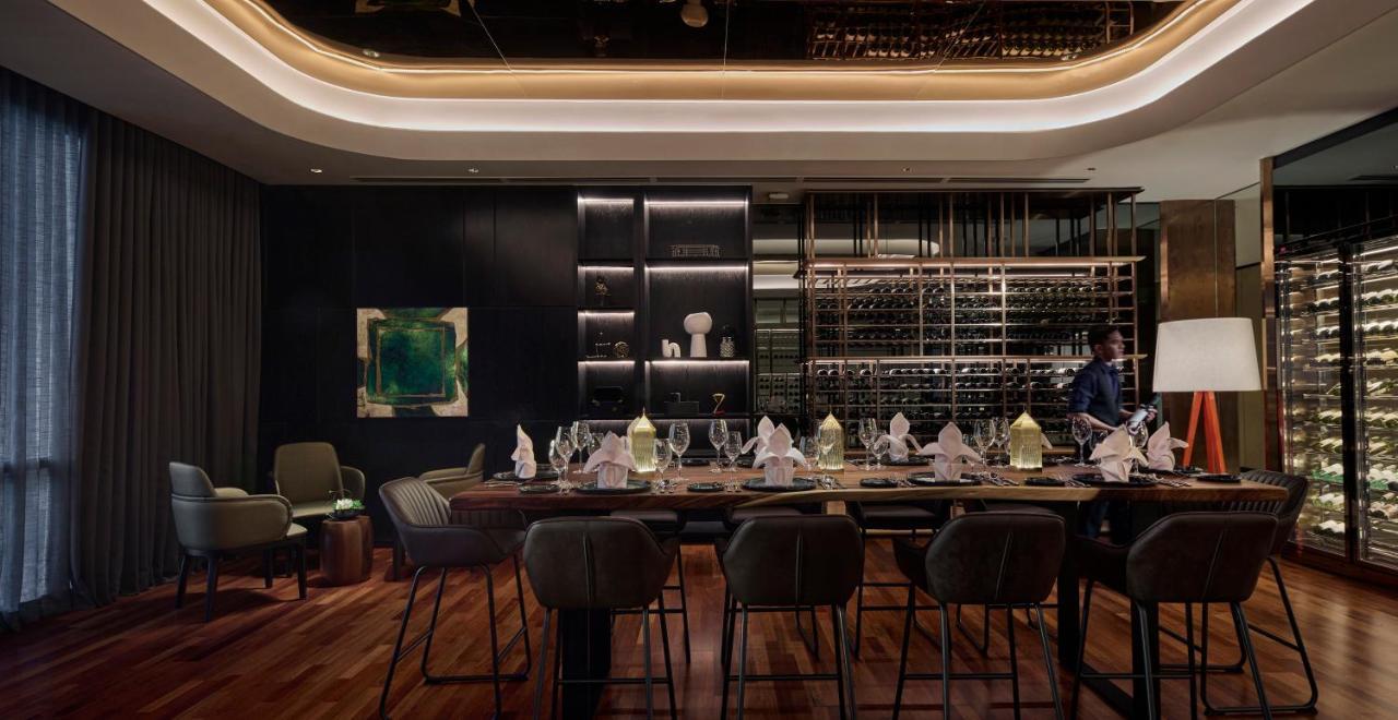 Amari Kuala Lumpur Hotel Ngoại thất bức ảnh The private dining room at the restaurant